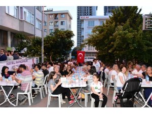 Alaşehir Belediye Başkanı Ahmet Öküzcüoğlu İstanbul’daki Alaşehirlilerle iftarda bir araya geldi