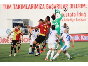 Spor Toto Süper Lig: Göztepe: 1 - MKE Ankaragücü: 0 (İlk yarı)