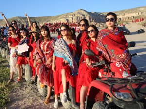 1000 Çinli kadın Kapadokya’da