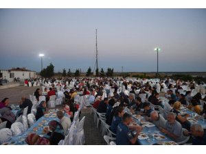 Vali Canalp, Enez’de şehit ve gazi aileleri ile iftar yaptı