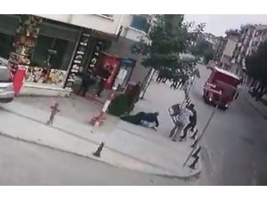 Sancaktepe’de bıçaklı kavga kamerada