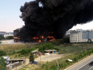 Kocaeli'de büyük yangın! 4 kişi yaşamını yitirdi 