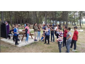 Okulda piknik ve uçurtma şenliği