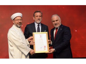 Türk Kızılay’ından Bursa iş dünyasına altın madalya