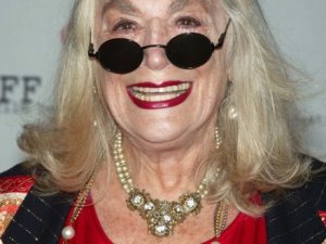 Oscar tarihine geçen Sylvia Miles hayatını kaybetti