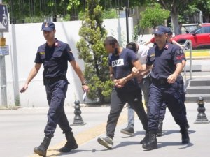 Antalya’da uyuşturucu operasyonuna 2 tutuklama