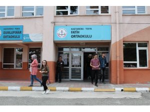 Tosya’da bin 26 öğrenci TYT sınavında ter döktü