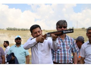 Nevşehir Belediye Başkanı Rasim Arı, Acıgöl’de Trap atışları festivaline katıldı