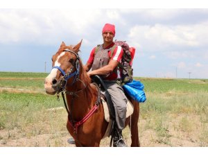 Askerlik görevi için at sırtında yola çıktı, 24 kilometre mesafe yaparak Yozgat’a ulaştı