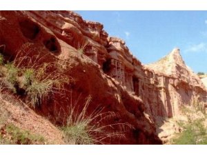 Nallıhan’da Keşfedilmeyi Bekleyen Kanyon: Kuzucular Köyü Kanyonu