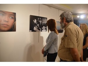 “Güneşin Sofrasındayız” fotoğraf sergisi Marmaris’te açıldı