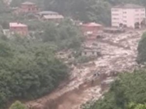 Trabzon Araklı’da HES borusu patladı: 4 kişi sele kapılarak kayboldu