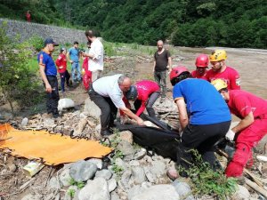 Trabzon’un Araklı ilçesindeki selde ölü sayısı 5’e yükseldi