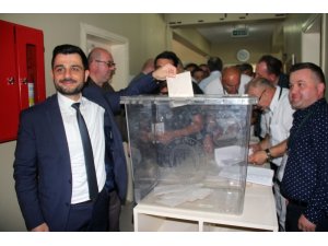 Giresunspor’da Başkan Sacit Ali Eren güven tazeledi