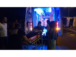 TEM Otoyolu’nda kamyon ile minibüs çarpıştı: 2’si çocuk 10 yaralı