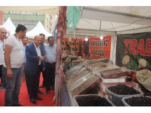 Başkan Er, Anadolu Kervanı Yöresel Ürünler Fuarını ziyaret etti