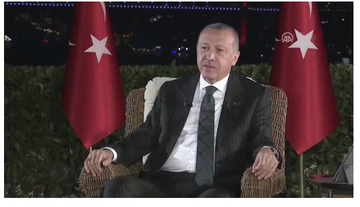 Erdoğan'ın TRT spikerine yanıtı sosyal medyada gündem oldu