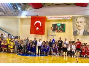 Adana’da 10 bin çocuk basketbol eğitimi aldı