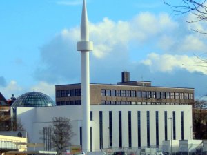 Almanya’da bir meydana ‘Cami Meydanı’ adı verildi