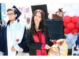 Yozgat Bozok Üniversitesinde mezuniyet heyecanı