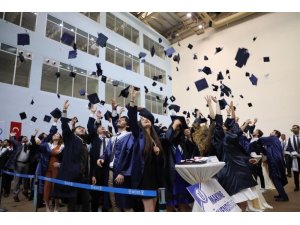 Bartın Üniversitesi 11’inci mezunlarını uğurladı