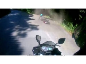 Sarıyer’de motosikletli gencin kazası kamerada