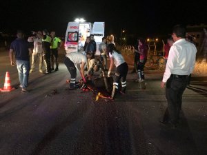 Motosikletle çarpışan otomobil sürücüsü kaçtı: 1 yaralı
