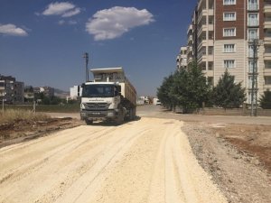 Yunus Emre Mahallesinde asfalt hazırlığı