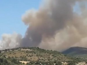Yunanistan alev alev yanıyor... 4 köy boşaltıldı