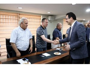 AK Parti Genel Başkan Yardımcısı Yavuz Sakarya’da belediye başkanlarıyla buluştu