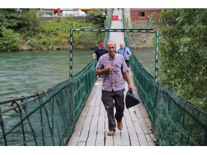 Artvin’de Çoruh Nehri üzerinde bulunan 11 asma köprü tarihe meydan okuyor