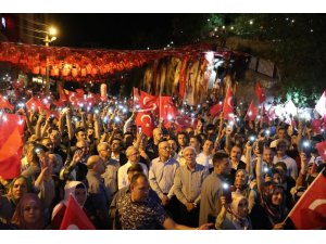 Mardin’de 15 Temmuz Anma etkinliğine yüzlerce vatandaş katıldı.