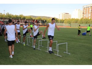 Karaköprü Belediyespor yeni sezon hazırlıklarına başladı