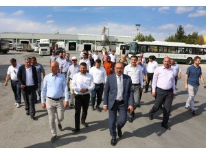 Başkan Kavuş ve meclis üyeleri belediyenin tesislerini gezdi
