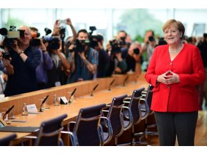 Merkel’den tatil öncesi son açıklamalar