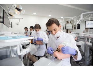21. yüzyılın mesleklerinden biri Diş Hekimliği