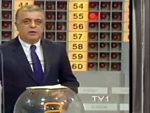 Cenk Koray kabri başında anıldı!