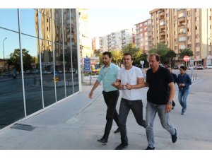 İki bavul altınla kaçtığı iddia edilen sarraf İstanbul’da yakalandı