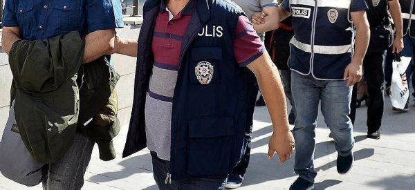 İzmir'de FETÖ operasyonu: Gözaltı listesinde işadamları da var...