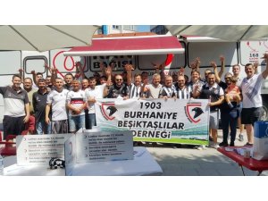 Burhaniye’de Beşiktaşlılar kan bağışında bulundu