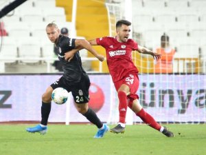 Süper Lig: Sivasspor: 3 - Beşiktaş: 0 (Maç sonucu)