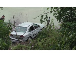 4 kişinin öldüğü otomobil barajdan çıkartıldı