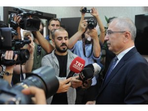Mardin Büyükşehir Belediye Başkan Vekili Vali Yaman: "Artık belediyenin kaynakları dağa aktarılmayacak"