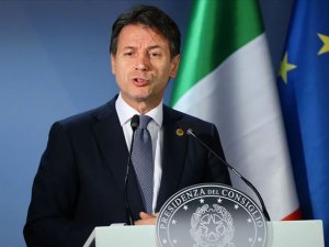İtalya Başbakanı istifa kararı aldı!