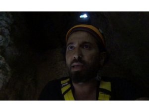 Mağaradan kurtarılan TV ekibinin içeride yaşadıkları kameraya yansıdı