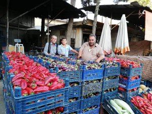 Kilis’te kurutmalık patlıcanlar ile biberler piyasada