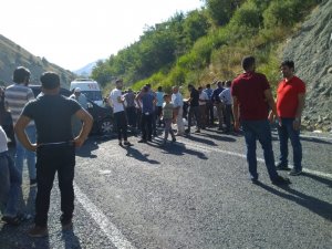 Hakkari-Van karayolunda kaza: 3 yaralı