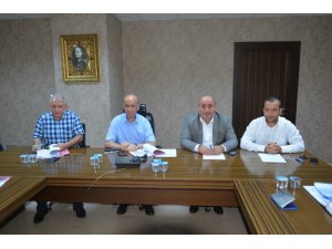 İzmit Belediyesi encümeni toplandı
