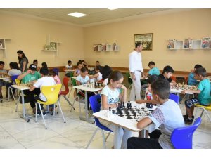 Şahinbey Belediyesi’nden satranç kursu