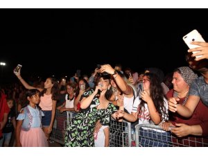 Vatandaşlar Kum Zambağı Festivali ile eğlendi